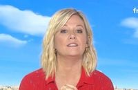 Sur le plateau de "Télématin", Flavie Flament a évoqué en toute transparence la grève illimitée de certains salariés de France Télévisions qui protestent à ce jour contre le projet de l’Audiovisuel public du gouvernement prochainement examiné à l'Assemblée nationale Mais au cours de sa tirade, l'animatrice a été interrompue !