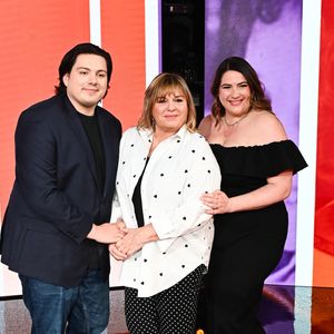 Exclusif - Michele Bernier et ses enfant Charlotte et Enzo Gaccio  lors du backstage de l'enregistrement de l'émission "Famille je vous aime" présentée par M. Drucker et qui sera diffusée le 13 juin 2025 sur France 3, aux Studios rive gauche à Paris, France, le 15 avril 2025. © Clovis-Gaffiot/Bestimage