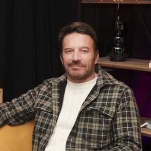 Exclusif - Samuel Le Bihan pose lors d'un interview chez Webedia à Levallois-Perret le 4 novembre 2024. © Jack Tribeca / Bestimage