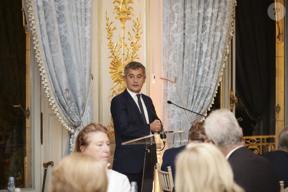 De nombreuses personnalités, issues de différents domaines, étaient présentes.

Gérald Darmanin, ministre de la Justice - Dîner de La Revue des Deux Mondes au Cercle Interalliée avec en invité d’honneur Gerald Darmanin, Paris, France, le 3 novembre 2025. Les salons du Cercle Interallié ont fait salle comble ce soir-là, réunissant de nombreuses personnalités du monde de la politique, des affaires, du droit, de la culture ou encore de la diplomatie, venues écouter le garde des Sceaux. 
© Jack Tribeca / Bestimage
