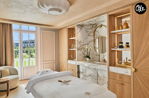 À la fin du protocole, ma peau était visiblement plus lumineuse, fraîche et repulpée.

Spa Guerlain du Normandy de Deauville.