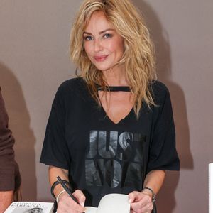 Adriana Karembeu, à la Halle Georges Brassens de Brive-la-Gaillarde pour la Foire du Livre de Brive, le 9 novembre 2024. © Jean-Marc Lhomer / Bestimage