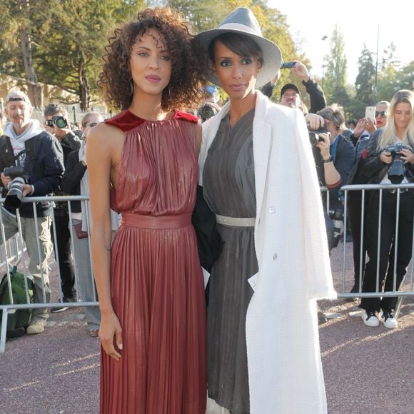 la top model Noémie Lenoir

Noémie Lenoir, Sonia Rolland - Arrivées de people au défilé Hermes PAP femme printemps / été 2019 à l'hippodrome de Longchamps à Paris le 29 septembre 2018.
© CVS / Veeren / Bestimage