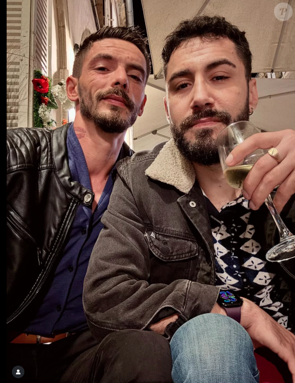 Leur histoire d’amour a commencé le 13 septembre 2024.

Alexandre, ancien prétendant de "L'amour est dans le pré", va se marier avec son compagnon Cyril