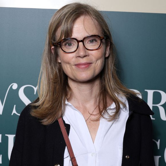 Isabelle Carré lors de la soirée des 90 ans du prix des Deux Magots à Paris le 25 septembre 2023.© Denis Guignebourg / Bestimage