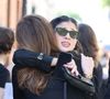 L’actrice, connue notamment pour son rôle dans Les Rivières pourpres, a été honorée lors d’une cérémonie émouvante réunissant proches et personnalités. 

Cylia Chasman, fille de la défunte et Doria Tillier - Arrivées aux obsèques de Nadia Farès en l'église Saint-Jean-de-Montmartre à Paris, le 24 avril 2026. N.Farès est décédée le 17 avril 2026 quelques jours après un "incident cardiaque" survenu le 12 avril 2026 dans la piscine du complexe sportif, Blanche (9ème).