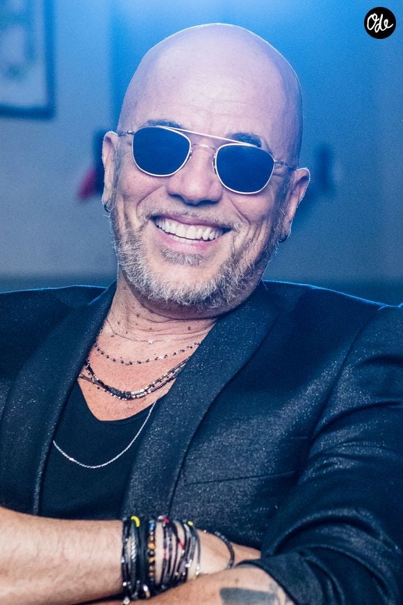 Exclusif - Pascal Obispo et Vianney  - Backstage artistes avant le direct de l'émission "Tous ensemble pour la musique" pour la fête de la musique 2020 à l'AccorHotels Arena à Paris le 19 juin 2020.

© Cyril Moreau / Veeren Ramsamy / Bestimage