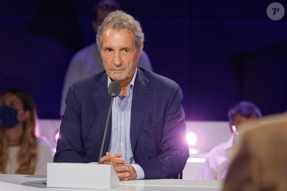 Ce départ, annoncé dès mai, a été décidé d’un commun accord avec la direction de Sud Radio. 

Jean-Jacques Bourdin - Conférence de presse de rentrée de BFMTV saison 2021/2022 à l'Altice Campus à Paris, France, le 25 août 2021. © Christophe Clovis/Bestimage
