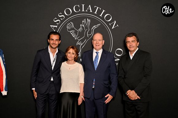 Avec le soutien de son père, il découvre l'univers de l'événementiel avant de fonder LET'S Agency en 2021. 

Yannick Alléno, sa ex-femme Isabelle Mescam-Alléno et leur fils Thomas sont avec le prince Albert II de Monaco. © Claudia Albuquerque/Bestimage