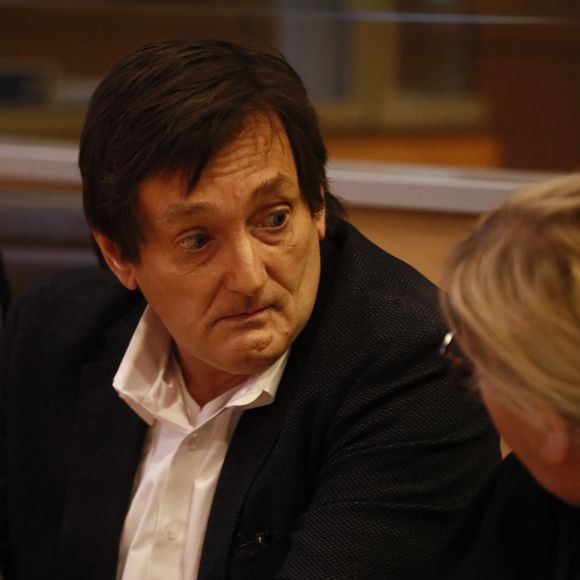 Pierre Palmade va prochainement retrouver la liberté... Non sans conditions !

Pierre Palmade au tribunal de Melun avec ses avocats pour son procès pour blessures involontaires à la suite d'un accident de la route en février 2023 dans lequel sa voiture a percuté un autre véhicule à Melun. © Christophe Clovis / Bestimage