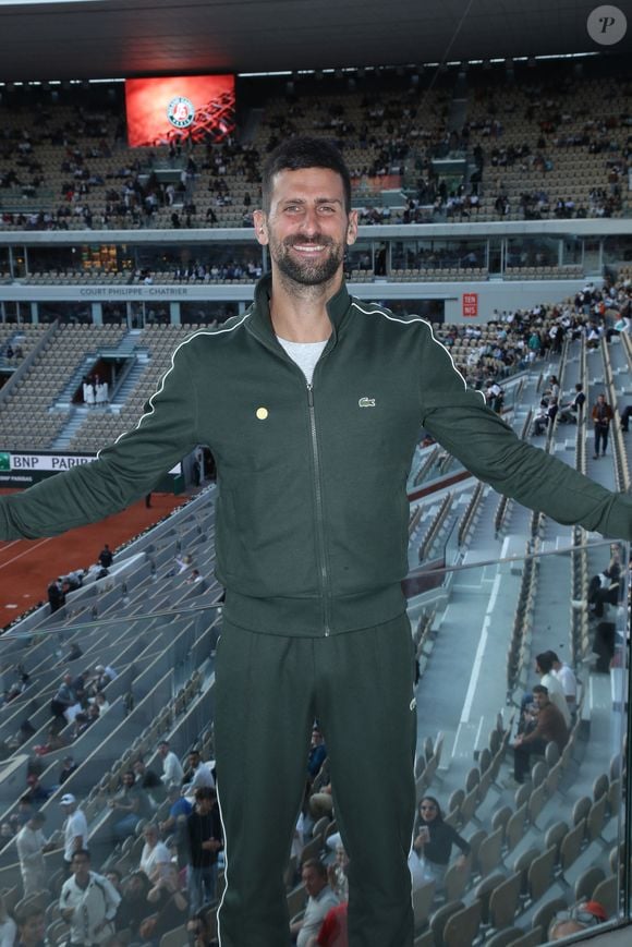 Mais le joueur de tennis a profité de sa présence pour assister à la finale de la ligue des champions retransmises au parc des princes
Exclusif - Novak Djokovic - Plateau de France Télévision lors des Internationaux de France de Tennis de Roland Garros 2025 - Jour 09, à Paris le 02 Juin 2025. 

© Bertrand Rindoff / Bestimage