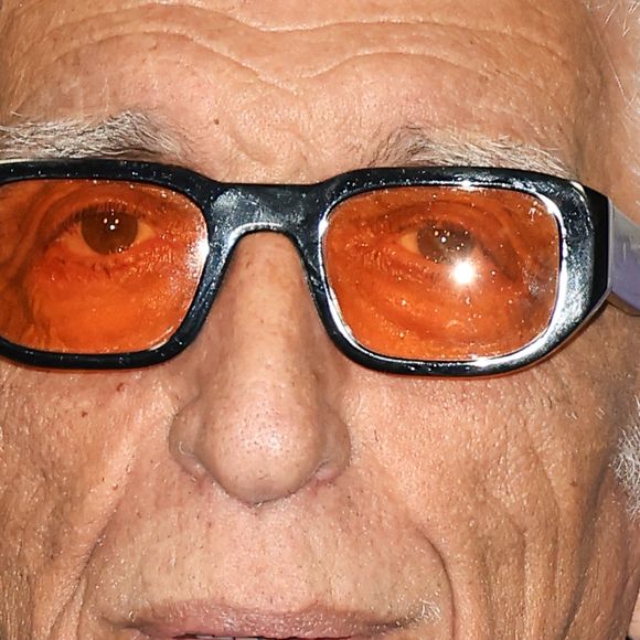 Gérard Darmon - Première du film Disney "Wish, Asha et la bonne étoile" au Grand Rex à Paris le 13 novembre 2023. © Coadic Guirec / Bestimage