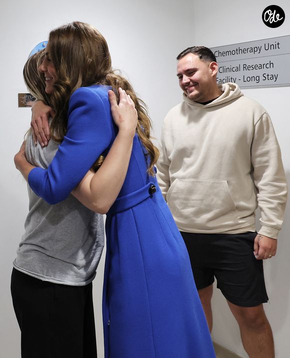 La princesse de Galles (Catherine Kate Middleton, princesse de Galles) visite le Christie NHS Foundation Trust, pour mettre en évidence le pouvoir de guérison des soins holistiques, parallèlement aux soins cliniques, pour les personnes vivant avec et au-delà du cancer, à Manchester, au Royaume-Uni, le 4 juin 2026.

© Andy Stenning/WPA-Pool/ Julien Burton / Bestimage