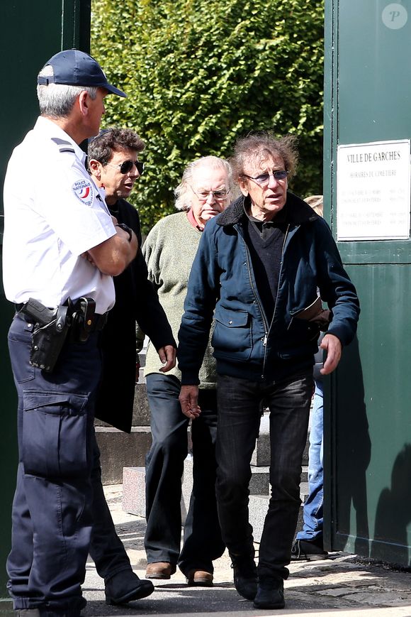 Alain Souchon aux funérailles de Guy Beart à Garches le 21 septembre 2015. Photo by ABACPARESS.COM