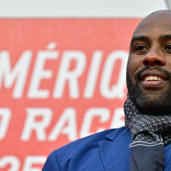 Ce qui fait le succès de la chaîne de Teddy Riner, c'est aussi sa capacité à faire preuve de proximité avec les uns et les autres. 

Teddy Riner - 104ème édition du Prix d'Amérique 2025 à l'hippodrome Paris-Vincennes le 26 janvier 2025. © Christian Liewig/Bestimage