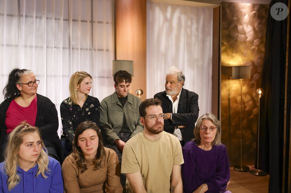 Exclusif - Raphaël Mezrahi sur plateau de l'émission "Animalement Vôtre" présentée par B.Montiel et diffusée le 4 janvier 2026 sur France 3, à Paris, France, le 3 décembre 2025. © Jack Tribeca/Bestimage