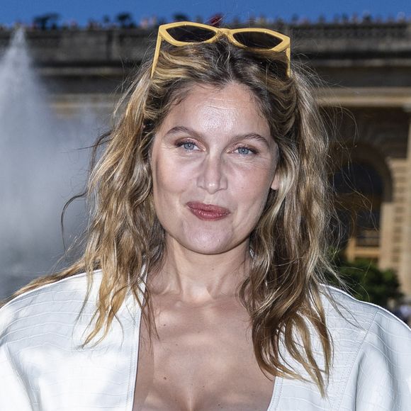 Laetitia Casta s'est fait remarquer

Laetitia Casta au photocall du défilé Jacquemus de la mode homme Printemps/Été dans le cadre de la Fashion Week de Paris dans les jardins de l’Orangerie à Versailles, France. © Olivier Borde/Bestimage