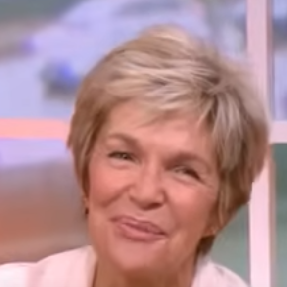 Véronique Jannot est un visage incontournable de la scène artistique française

Véronique Jannot sur le plateau de l'émission "Télématin" sur France 2.
Crédit : Télématin/France 2