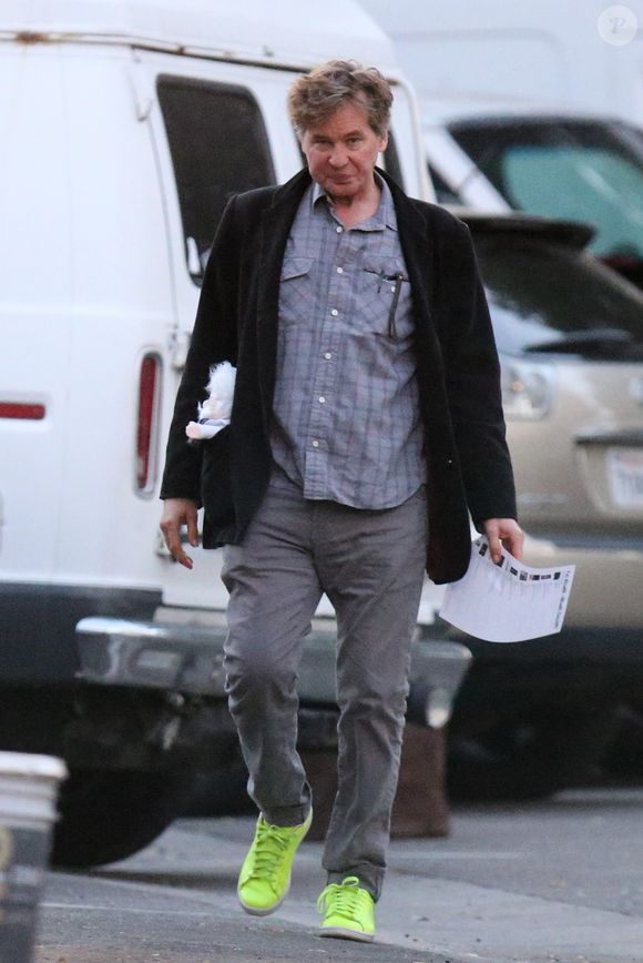 Exclusif - Val Kilmer arrive à la projection du film "Napoleon Dynamit" au profit d'une association caritative aux studios Hel-Mel à Los Angeles, Californie, Etats-Unis, le 30 décembre 2018. le ticket de cinéma a été vendu 100 dollars.
©Coleman-Rayner / Bestimage