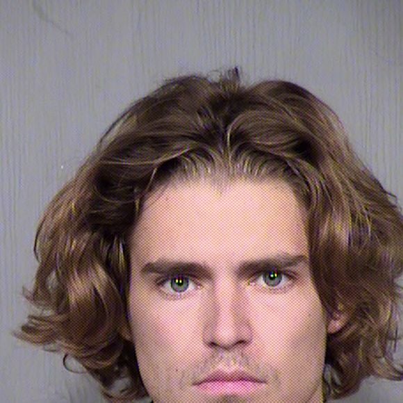 Mug shot du fils de J.C.Van Damme, Nicholas Van Varenberg, arrêté pour avoir menacé son colocataire avec un couteau sous l'emprise de marijuana. Le 12 septembre 2017