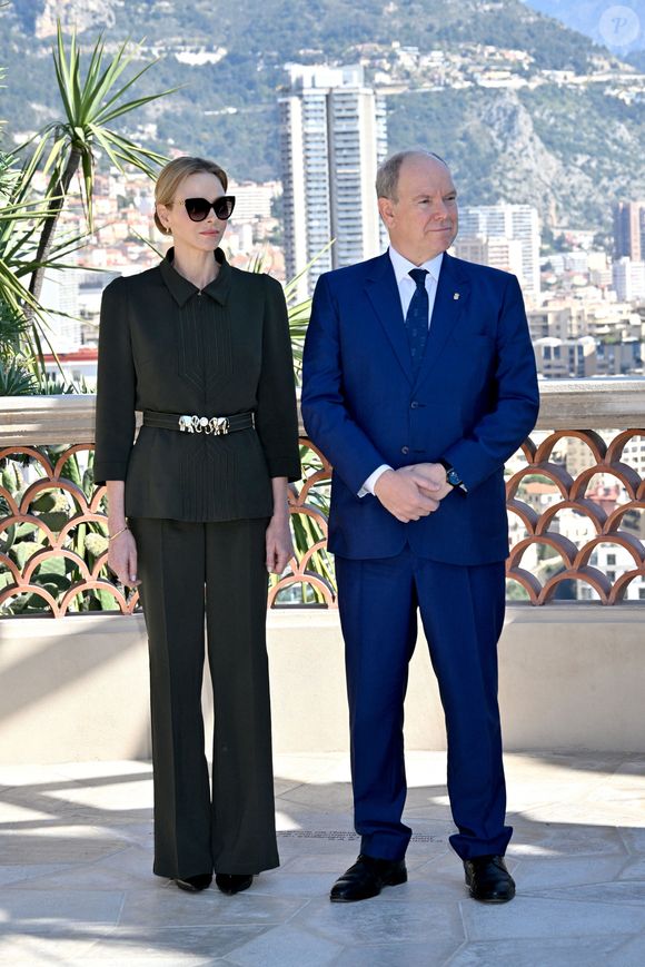 Le prince Albert II de Monaco, sa femme la princesse Charlene et la princesse Caroline de Hanovre ont pu découvrir les travaux d'aménagements réalisés pendant 5 ans au jardin exotique de Monaco avant son ouverture au public le 30 mars.© Bruno Bebert / Bestimage
