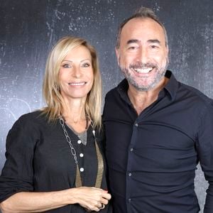 Exclusif - Portrait de Rebecca Hampton et Alil Vardar lors de l'enregistrement de l'émission "Chez Jordan de Luxe" à Paris. Le 12 novembre 2024
© Cédric Perrin / Bestimage