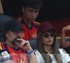 Le couple a assisté à la victoire de la Roja aux côtés de Penélope Cruz et Javier Bardem, venus soutenir leur équipe nationale. 

11 juillet 2026. Brad Pitt, accompagné de sa compagne Ines de Ramon, assiste au quart de finale de la Coupe du Monde de la FIFA opposant l'Espagne à la Belgique au stade de Los Angeles, aux États-Unis.
L'actrice Penélope Cruz et son mari, l'acteur Javier Bardem, assistent au quart de finale de la Coupe du Monde de la FIFA opposant l'Espagne à la Belgique au stade de Los Angeles, aux États-Unis. GOFF  / BESTIMAGE