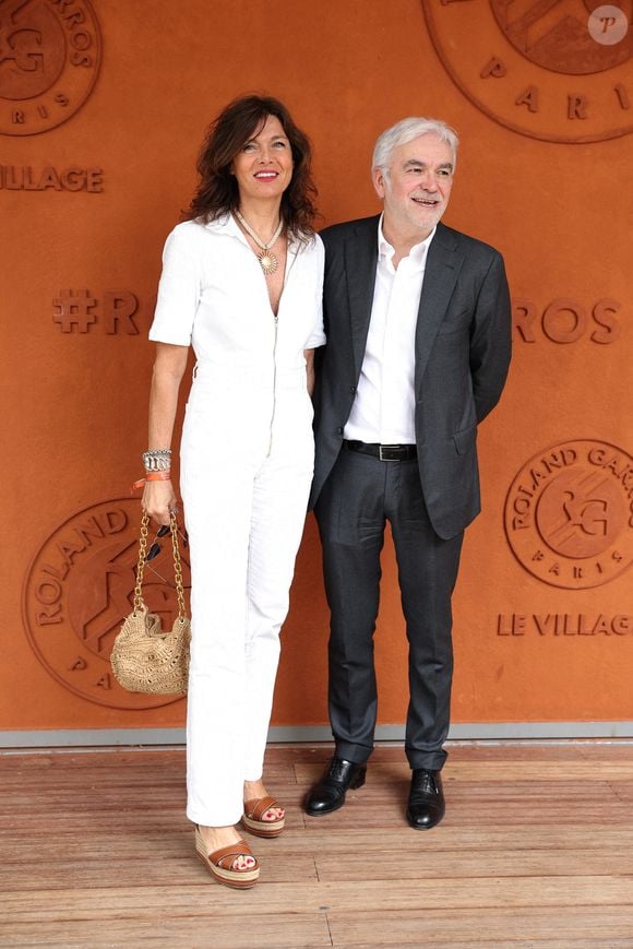 Catherine Bancarel et son mari Pascal Praud - Célébrités au village des Internationaux de France de tennis de Roland Garros 2024 à Paris le 7 juin 2024.  © Jacovides-Moreau/Bestimage