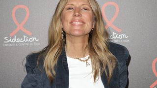 "Deux ans qu'il en réclame un" : Téléphone portable dès la classe de 6e, le choix fait par d'Agathe Lecaron pour son fils