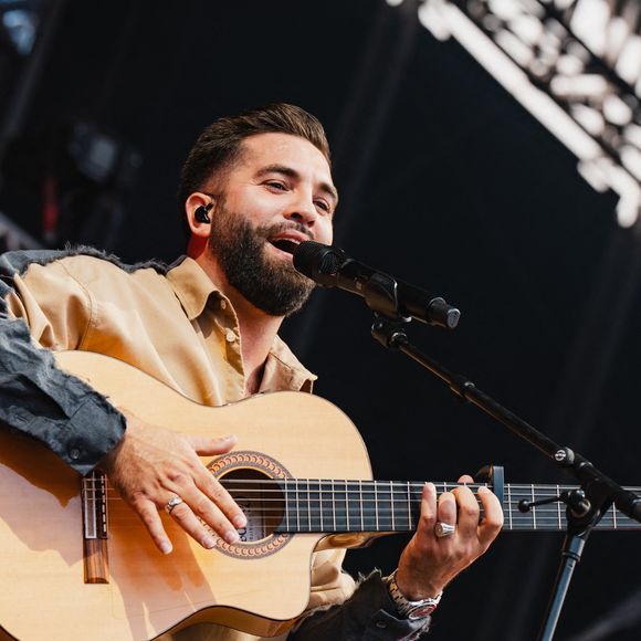 Kendji Girac - Les artistes sur la scène du V and B Fest' à Château-Gontier sur Mayenne le 21 août 2025

© Alexandre Fumeron / Afterdepth / Bestimage