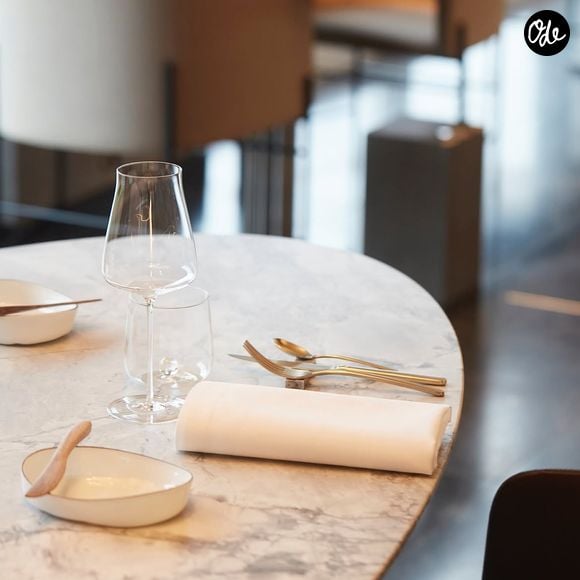 En Belgique, La Table de Maxime, restaurant doublement étoilé de Maxime Collard et Aurore à Our, fermera au plus tard fin mars 2027 après près de 18 ans d’activité.

Le restaurant doublement étoilé "La Table de Maxime" ferme ses portes.