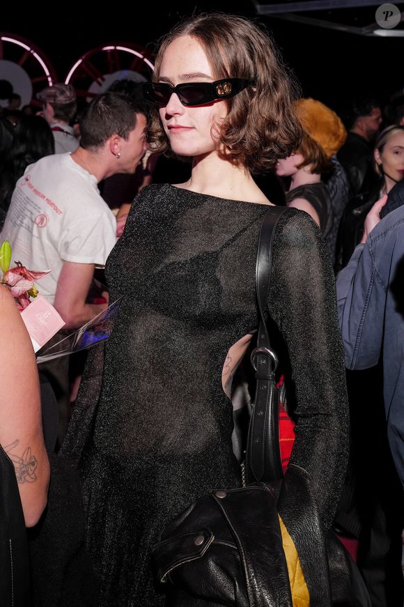 C'est certain, l'heure est au peps et à l'audace. 

Ella Emhoff lors du lancement de la collection printemps/été 2026 de Valentino Eyewear à New York City, NY, Etats-Unis, le 25 mars 2026. © Matteo Prandoni/BFA.com/Backgrid/Bestimage