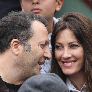 Arthur (Jacques Essebag) et sa compagne Mareva Galanter dans les tribunes de la finale homme des internationaux de France de Roland Garros à Paris le 5 juin 2016. © Moreau-Jacovides / Bestimage