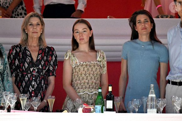 La princesse Caroline de Hanovre, sa fille Charlotte Casiraghi, son fils, né de son union avec Gad Elmaleh, Raphael, la princesse Alexandra de Hanovre, son fiancé Ben-Sylvester Strautmann, Melanie de Massy et Diane Fissore, la présidente du jumping et de la Fédération monégasque d’équitation, ont assisté à la 2eme journée du Jumping International de Monte-Carlo, le 4 juillet 2024. La compétition se déroule sur le port Hercule à Monaco, du 3 juillet au 5 juillet. La princesse Caroline, sa fille Charlotte et Diane Fissore, ont remis le 1er prix de la Longines Pro-Am Cup au profit de l'AMADE et recupéré un chèque de 20000 Euros pour l'associarion fondée en 1963 par la princesse Grace de Monaco en faveur de la protection et de l’épanouissement des enfants. C'es le binôme composé de Giacomo Paneraj (MON) et Felipe Coutinho Mendonca Nagata (BRE), pour la Team Paneraj & Partner Estate qui ont pris la première place. © Bruno Bebert/Bestimage
