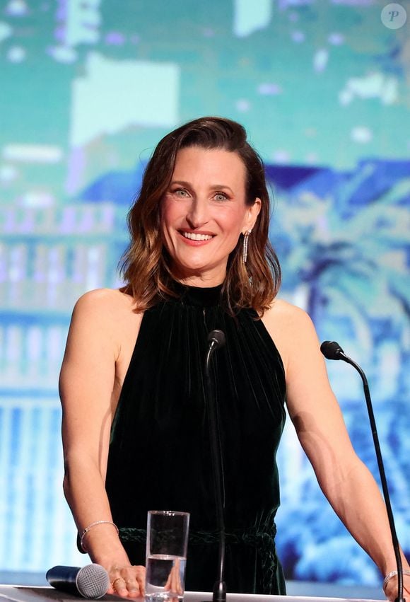 Camille Cottin (Maitresse de cérémonie) - Cérémonie d'ouverture du 77ème Festival International du Film de Cannes, au Palais des Festivals à Cannes. Le 14 mai 2024.
© Borde-Jacovides-Moreau / Bestimage