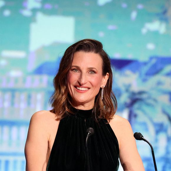 Camille Cottin (Maitresse de cérémonie) - Cérémonie d'ouverture du 77ème Festival International du Film de Cannes, au Palais des Festivals à Cannes. Le 14 mai 2024.
© Borde-Jacovides-Moreau / Bestimage
