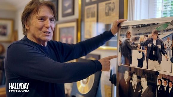 Voici à quoi ressemble la villa blanche de Sylvie Vartan à Los Angeles.