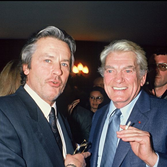 Archives - Alain Delon et Jean Marais à la générale de Cyrano.