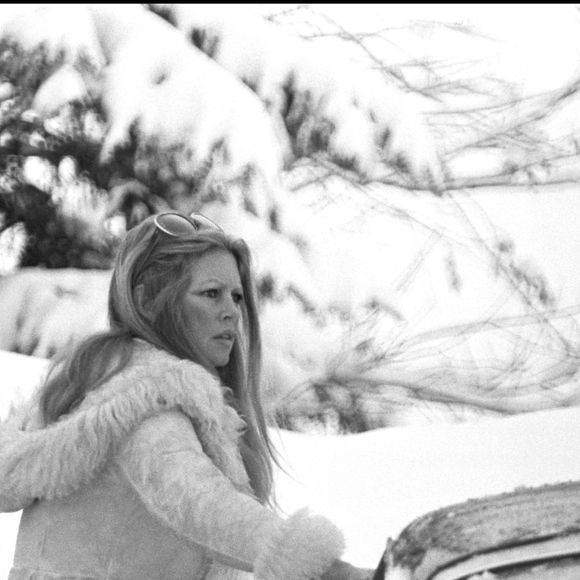 Brigitte Bardot à Megève en 1975.

DANIEL ANGELI / BESTIMAGE