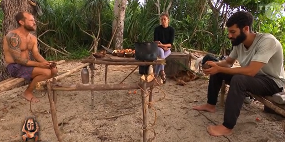 Thibault, Charlotte et Thibault lors de la finale de "Koh-Lanta, La Tribu maudite" sur TF1 mardi 3 décembre 2024.