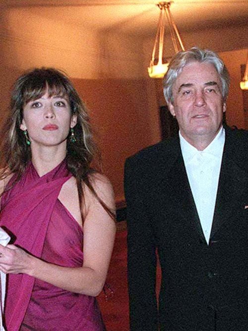"Il faut se libérer" : Dix ans après le départ de ce réalisateur singulier et père de son fils, Sophie Marceau fait le récit de leur couple