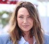 Elle s'impose également cinq heures de sport par semaine.

Laura Smet lors du photocall de "Surface" sur la plage du Majestic lors du festival CanneSeries saison 8 à Cannes, France, le 28 avril 2025. © Denis Guignebourg/Bestimage