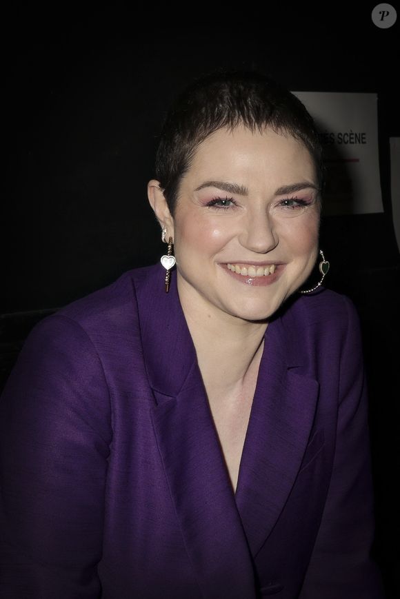 Une triste nouvelle annoncée par sa famille et son agente Danielle Gain à l'AFP

Rétro - Décès de l'actrice Emilie Dequenne à l'âge de 43 ans - Info - Emilie Dequenne dit combattre un cancer de plus en plus agressif - Exclusif - Emilie Dequenne - Studio - Soirée de gala "Tous les talents chantent contre le cancer" pour l'association "Tout le monde contre le cancer" à l'Olympia à Paris. Le 20 juin 2024
© Jack Tribeca / Bestimage