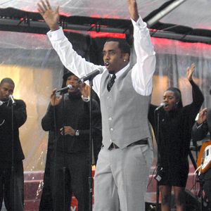 Sean 'Diddy' Combs fait une apparition dans le 'Today Show' de NBC au Rockefeller Center à New York City, NY, USA le 20 octobre 2006. Photo by Dennis Van Tine/ABACAPRESS.COM