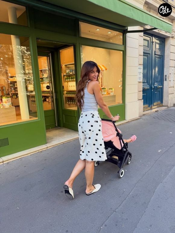 Deauville séduit chaque année de nombreux visiteurs grâce à ses Planches, ses hôtels de prestige et ses grands événements.

Malika Ménard de passage au mythique hôtel Normandy, à Deauville.