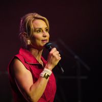 Élodie Gossuin : face aux événements en Gironde, son domicile est devenu un refuge pour des familles en fuite