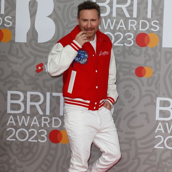 David Guetta au photocall de la cérémonie des Brit Awards 2023 à l'O2 Arena à Londres le 11 février 2023.