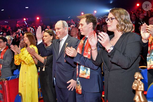 Pauline Ducruet, la princesse Stéphanie de Monaco, le prince Albert II de Monaco, Louis Ducruet et sa sœur Camille Gottlieb durant la soirée de Gala du 44eme Festival International du Cirque de Monte-Carlo à Monaco le 21 janvier 2020. Le Festival se déroule sous le chapiteau de Fontvieille du 16 au 26 janvier 2020. © Bruno Bebert/Bestimage