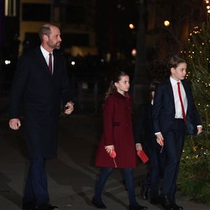 Le prince William, prince de Galles, le prince George de Galles, la princesse Charlotte de Galles, et le prince Louis de Galles, assistent au service Together At Christmas Carol à l'abbaye de Westminster à Londres, Royaume-Uni, le 6 décembre 2024. © Justin Goff/GoffPhotos/Bestimage