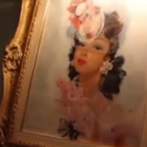 Visite guidée de l'appartement de Thierry Ardisson, situé au 214 rue de Rivoli dans le 1er arrondissement de Paris.